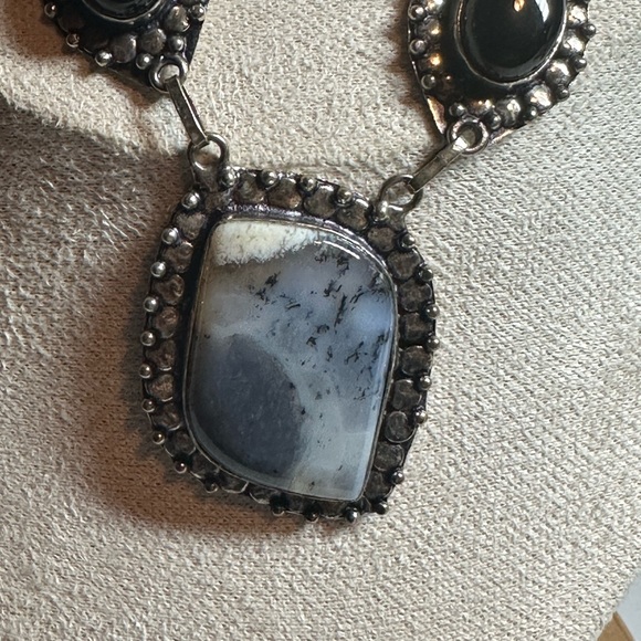 Sterling Silver 925 Dendrite and Black Cabochons Stone Necklace - Picture 3 of 5